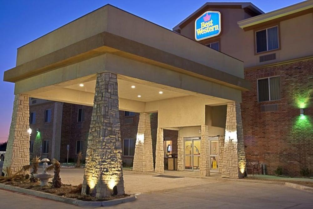 Best Western Bowie Inn & Suites Εξωτερικό φωτογραφία