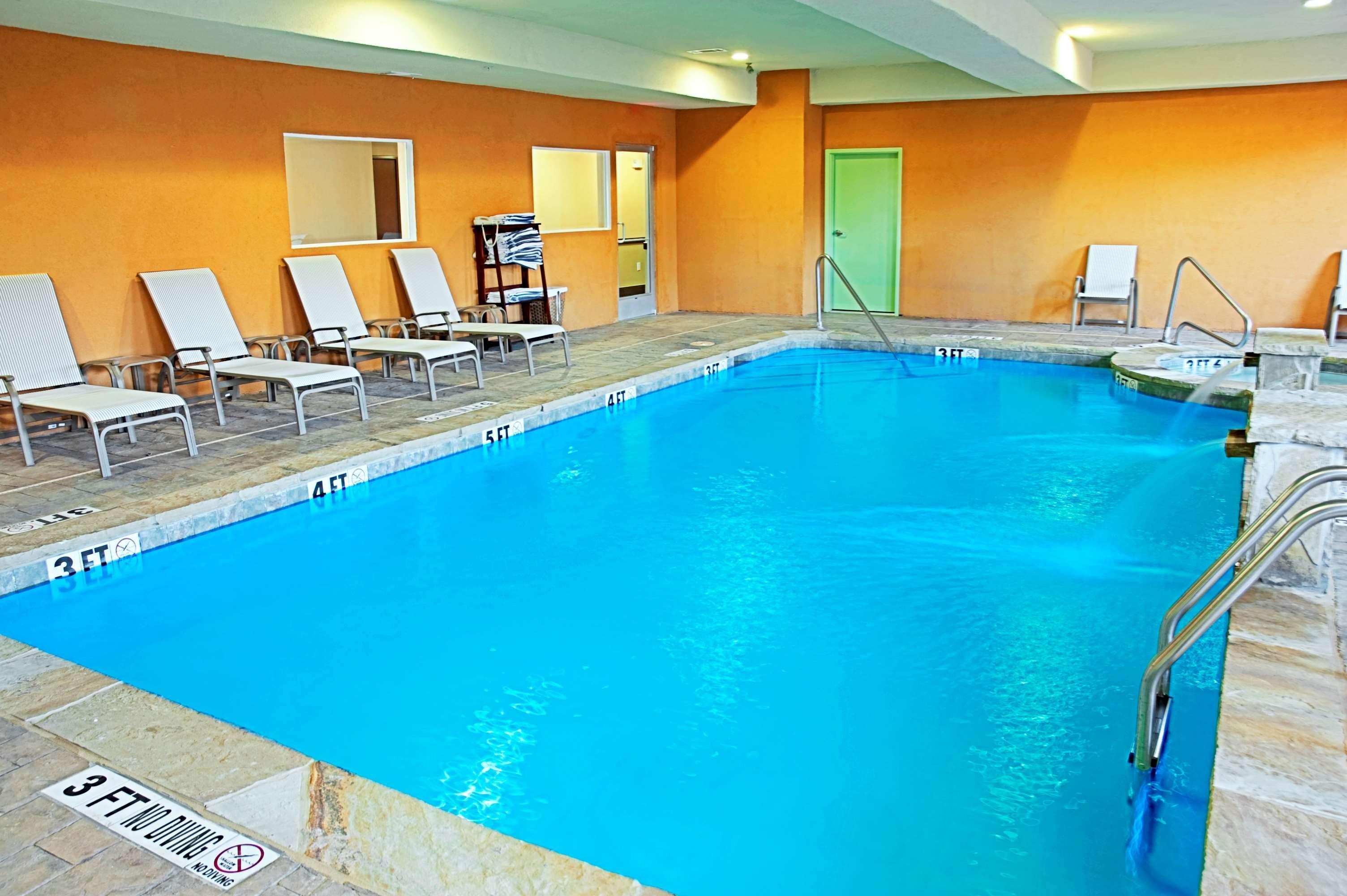 Best Western Bowie Inn & Suites Εξωτερικό φωτογραφία
