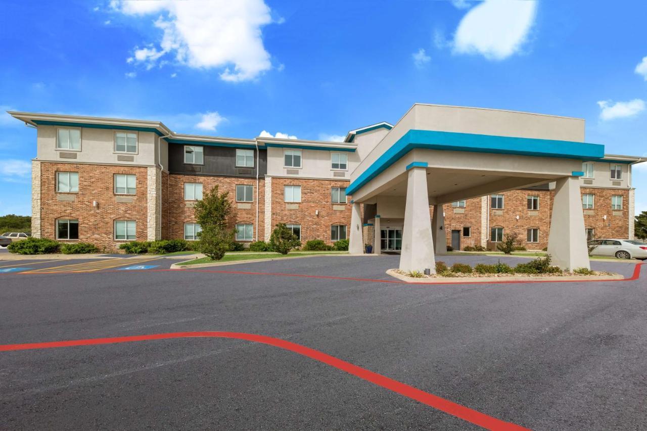 Best Western Bowie Inn & Suites Εξωτερικό φωτογραφία