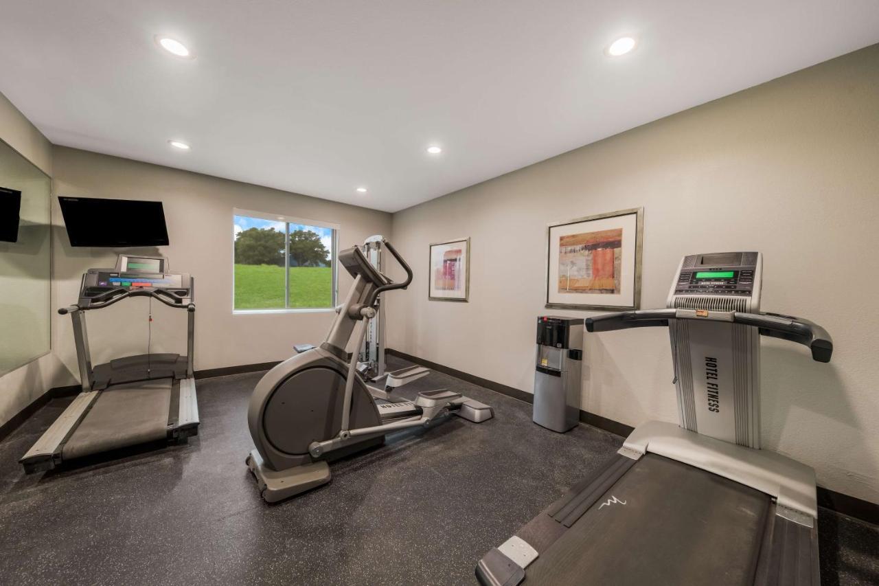 Best Western Bowie Inn & Suites Εξωτερικό φωτογραφία
